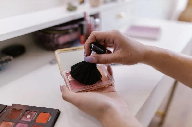 Your Primer Is Quietly Killing Your Perfume — Here's What's Actually Going On